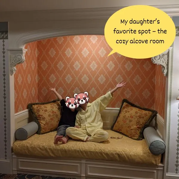 My daughter’s favorite cozy alcove room at tokyo disneyland hotel