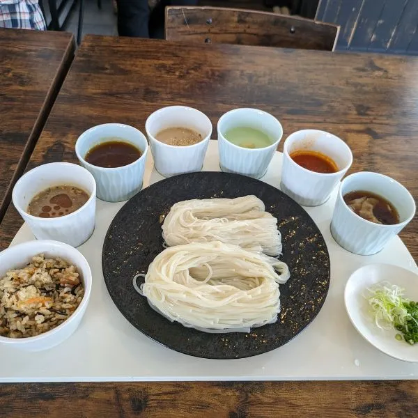 A local specialty perfect for food-loving families—choose from six unique dipping sauces on your next Miyako Island family travel.
