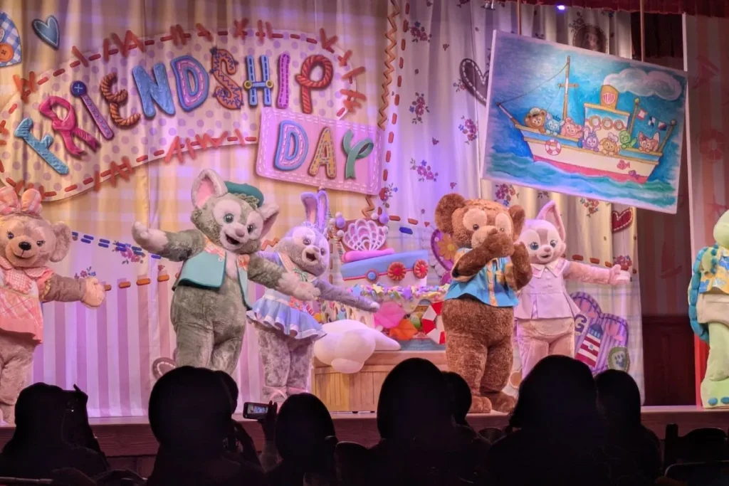 Duffy and Friends Friendship Day stage show, a cozy highlight of our Tokyo Disney Christmas with kids